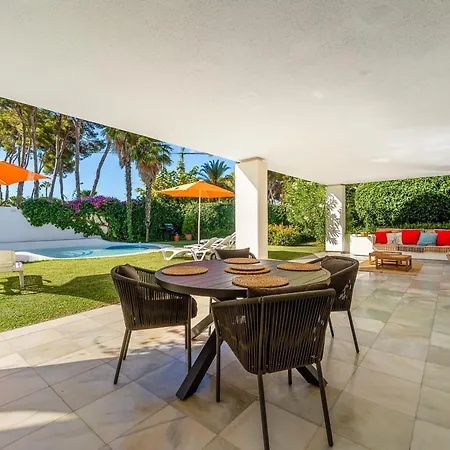 Casa El Sur Beachside In Marbella *